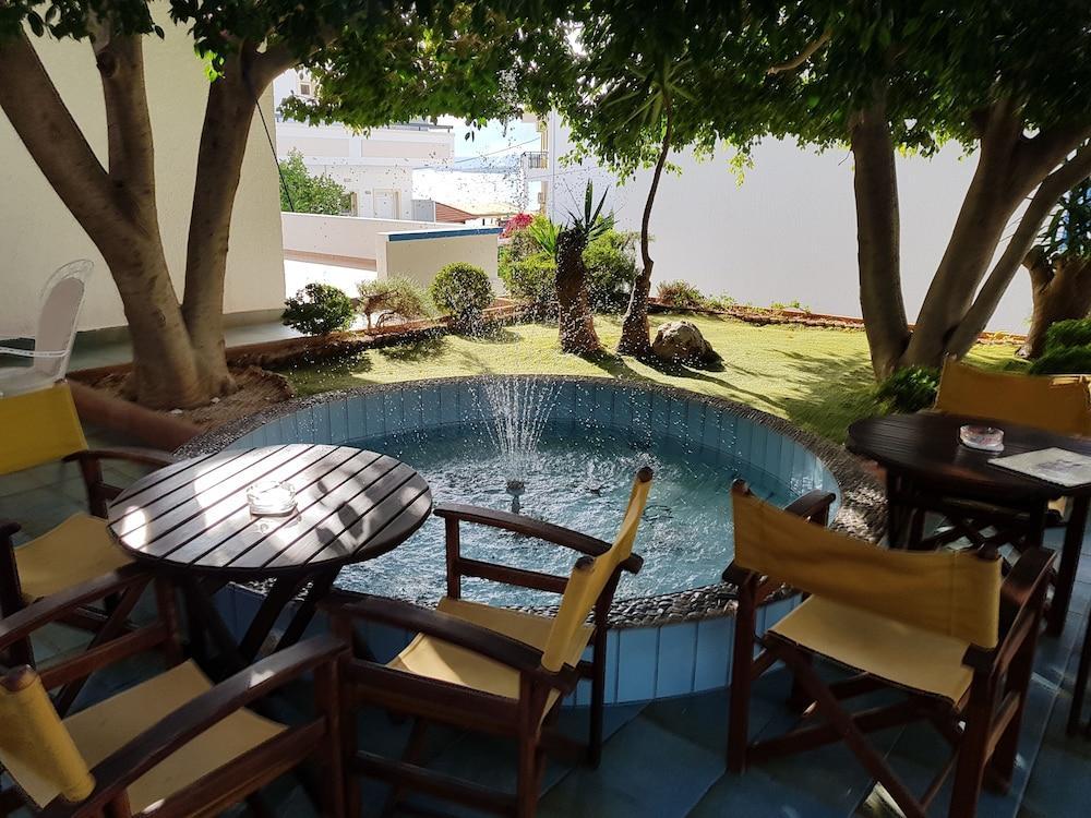 Amazones Villas Apartments Hersonissos  Ngoại thất bức ảnh