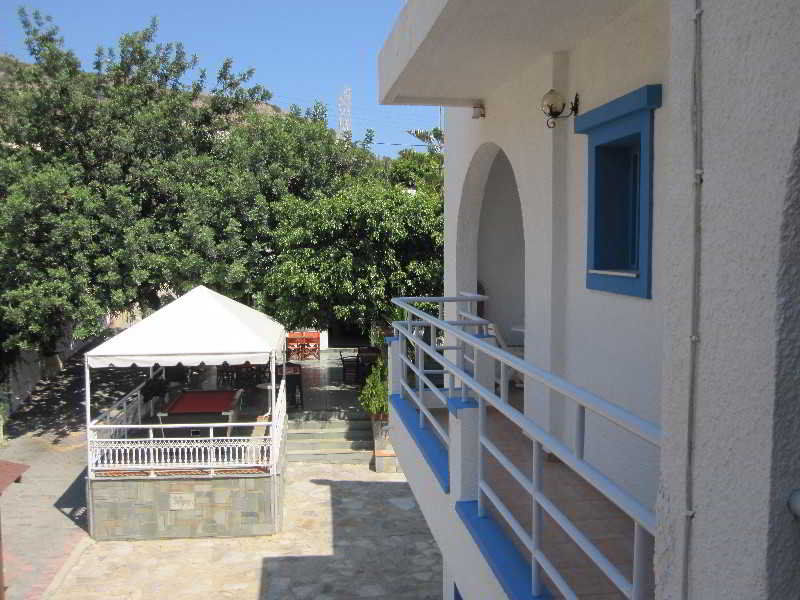 Amazones Villas Apartments Hersonissos  Ngoại thất bức ảnh